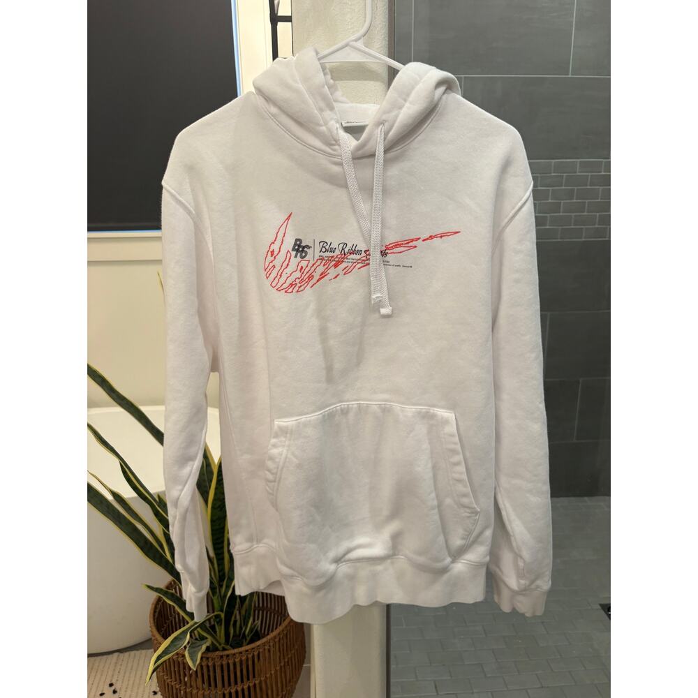 Nike men’s graphic hoodie